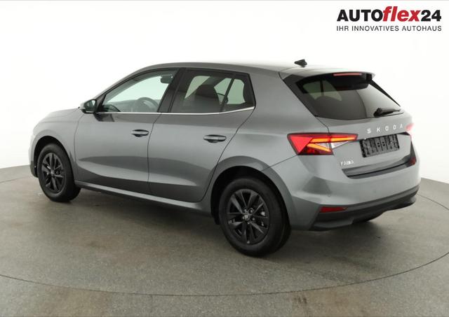 Skoda Fabia Selection 1.0 TSI DSG Selection, KESSY, Kamera, 15-Zoll schwarz, Winter, Ladeboden 