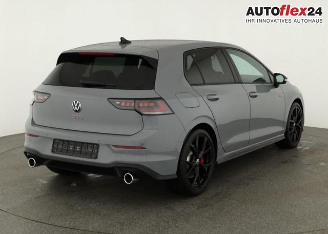 Volkswagen Golf 2.0 TSI 195 kW GTI VIII DSG Black Style, Pano, Navi, Side, Matrix, AreaView, Winter, 19-Zoll 