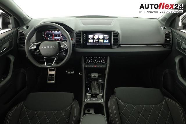 Skoda Karoq Sportline 1.5 TSI DSG Sportline, AHK, Navi, CANTON, Matrix, AreaView, Side, Kamera, el. Klappe, FS-beheizbar 