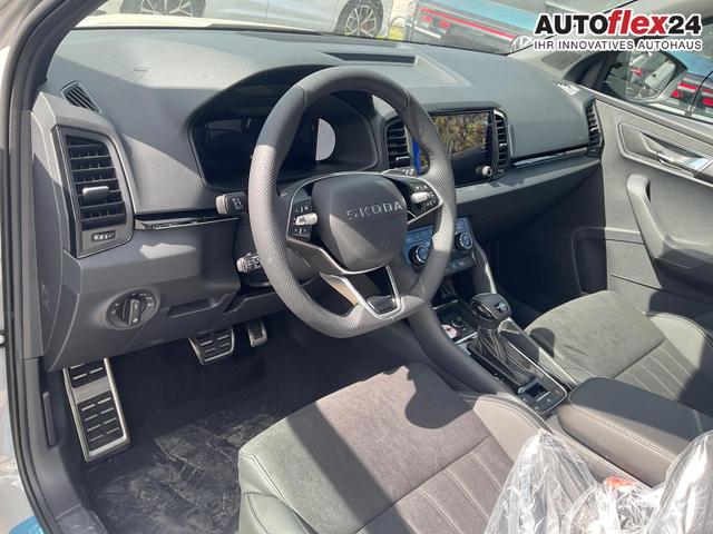 Vorlauffahrzeuge Skoda Karoq - Sportline 1.5 TSI DSG Sportline, Pano, AHK, Navi, Matrix, Side, Winter, 5 J.-Garantie