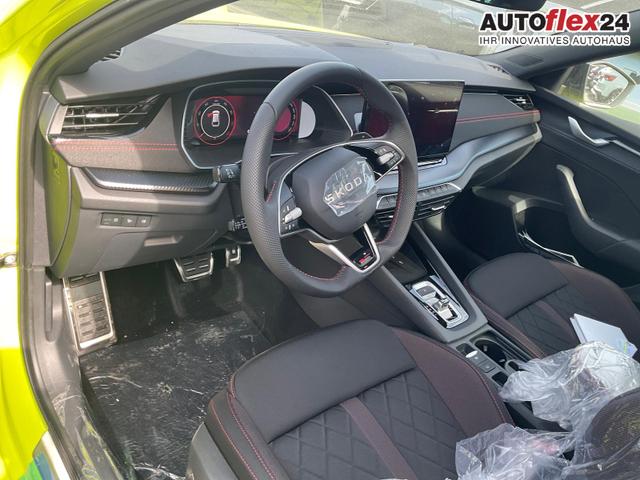 Vorlauffahrzeuge Skoda Octavia Combi - 2.0 TSI 195 kW RS DSG, Pano, AHK, Navi, Matrix, Side, Winter, 5 J.-Garantie