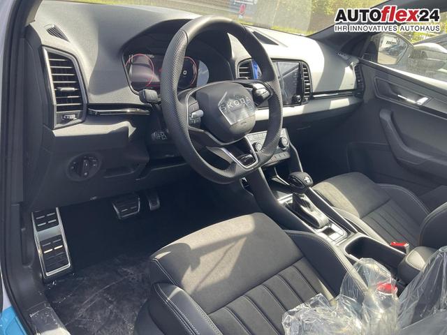 Vorlauffahrzeuge Skoda Karoq - Sportline 4x4 2.0 TSI DSG Sportline, Pano, AHK, Navi, Matrix, Side, Winter, 5 J.-Garantie