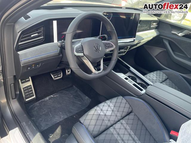 Vorlauffahrzeuge Volkswagen Passat Variant - 2.0 TDI 142 kW 4Motion R-Line DSG 4M R-LINE, Pano, AHK, IQ.Light, HUD, 19-Zoll, AreaView, Navi, Side