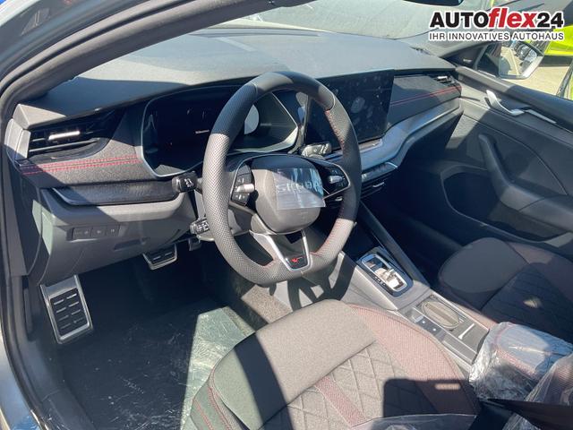 Vorlauffahrzeuge Skoda Octavia Combi - 2.0 TSI 195 kW RS DSG, Pano, Standheizung, AHK, Navi, Matrix, Canton, Side, Winter, 5 J.-Garantie
