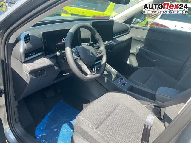 Vorlauffahrzeuge Volkswagen T-Roc - 1.5 eTSI 110 kW Life DSG Life, neues Modell, LED, Kamera, Side, Winter, 17-Zoll