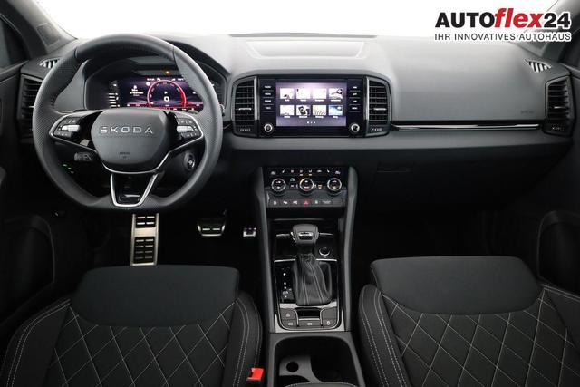 Skoda Karoq Sportline 1.5 TSI DSG Sportline, Pano, AHK, Navi, CANTON, Matrix, AreaView, Side, el. Klappe, FS-beheizbar, 5 J.-Garantie 