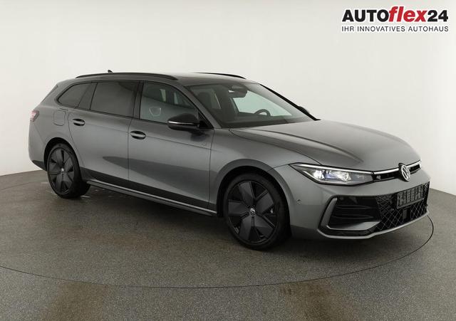 Vorlauffahrzeuge Volkswagen Passat Variant - 2.0 TSI 150 kW R-Line DSG Black, Pano, AHK, Navi, IQ.Light, Side, Kamera, el. Klappe, 19-Zoll, 5 J.-Garantie
