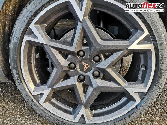 Cupra Leon Sportstourer 2.0 TSI 245 kW 4Drive VZ Kombi 2.0TSI AHK DSG 4x4 GV5 LED el. Hk 