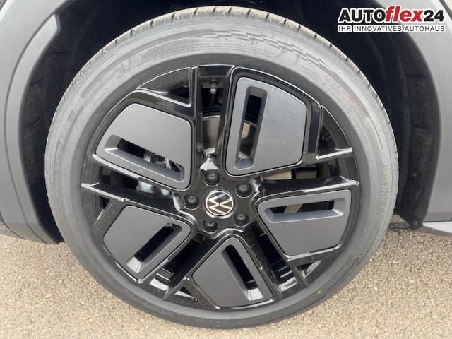 Volkswagen T-Roc 1.5 eTSI 110 kW R-Line Pano Black GV5 19 Zoll 