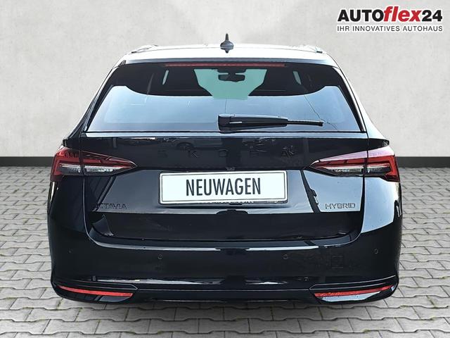 Skoda Octavia Combi 1.5 TSI mHEV 110 kW Sportline eTSI DSG Pano AHK 