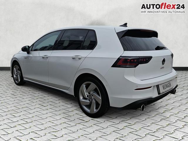 Volkswagen Golf 2.0 TSI 195 kW GTI DSG BlackStyle IQ.Light Keyless 