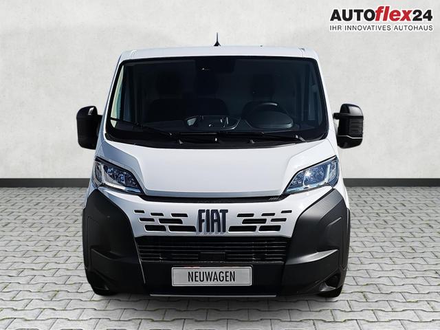 Vorlauffahrzeuge Fiat Ducato - 30 L2H1 120 Multijet Flachdach verblecht Kastenwagen 3T Diesel MT