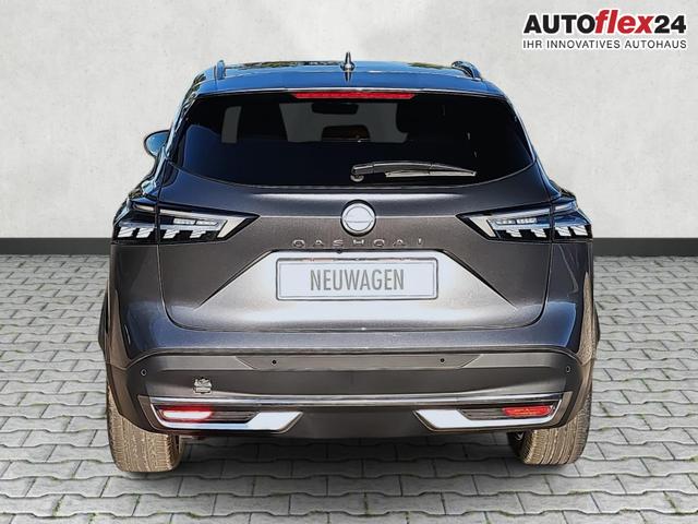 Nissan Qashqai 1.3DIG-T X-Tronic 4WD Tekna HUD Pano AHK 