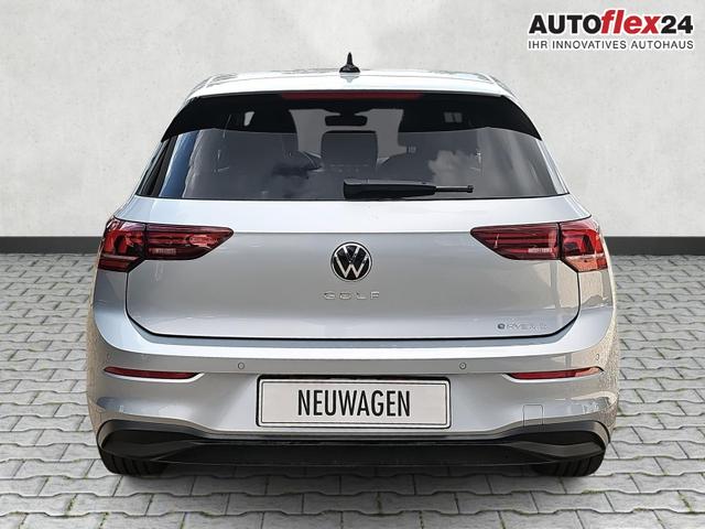 Volkswagen Golf 1.5 TSI eHybrid 150 kW Life Park&Comfort Pro Kamera 