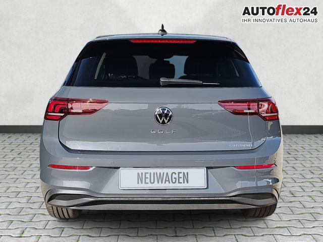 Volkswagen Golf 1.5 TSI eHybrid 150 kW Life Park&Comfort Pro Kamera 