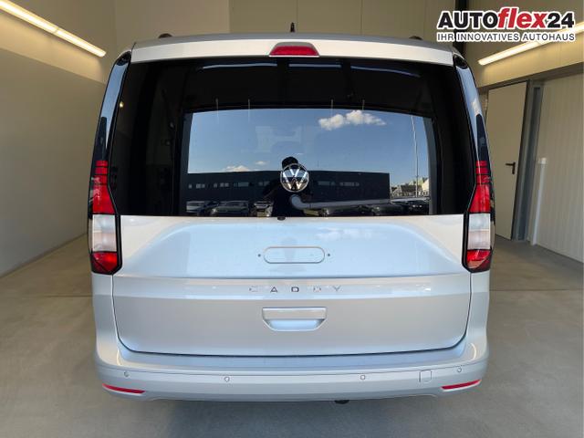 Volkswagen / Caddy / Silber / / / 115PS DSG AHK+7 Sitze+Assistenzpaket