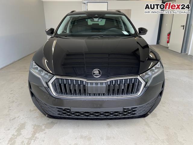 Skoda / Octavia Combi / Schwarz / / / DSG AHK+Sitzheizung+App Connect