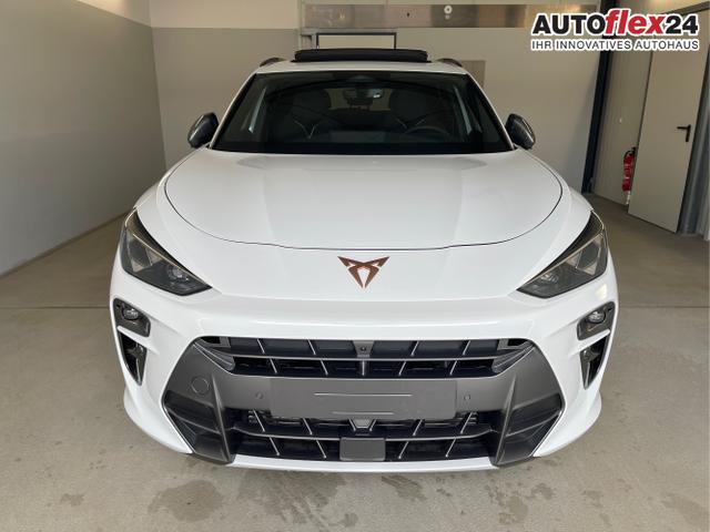 Cupra / Terramar / Weiß / / / 4Drive Pano+AKEBONO+Matrix+AHK+Stdhz+20 Zoll