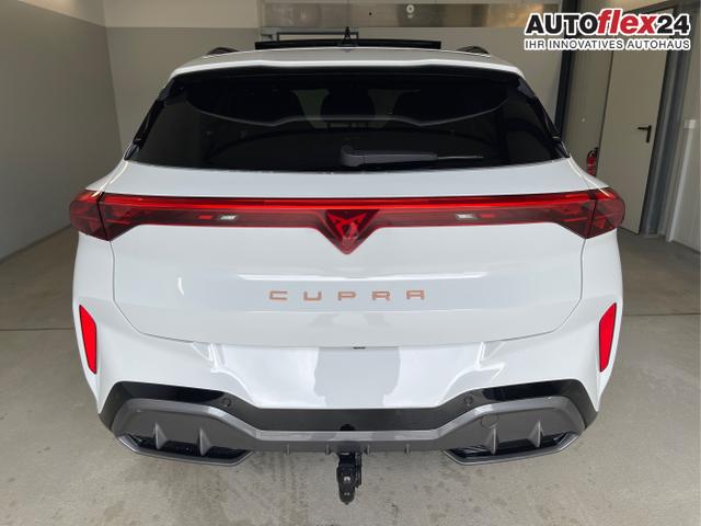 Cupra / Terramar / Weiß / / / 4Drive Pano+AKEBONO+Matrix+AHK+Stdhz+20 Zoll