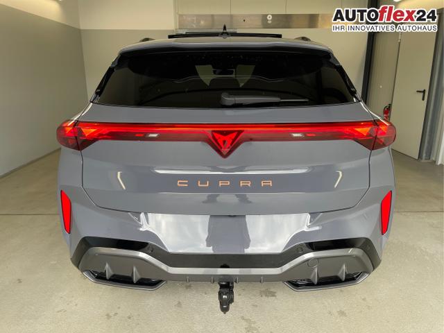 Cupra / Terramar / Grau / / / 4Drive Leder+Pano+AKEBONO+Matrix+AHK+Stdhz+20 Zoll