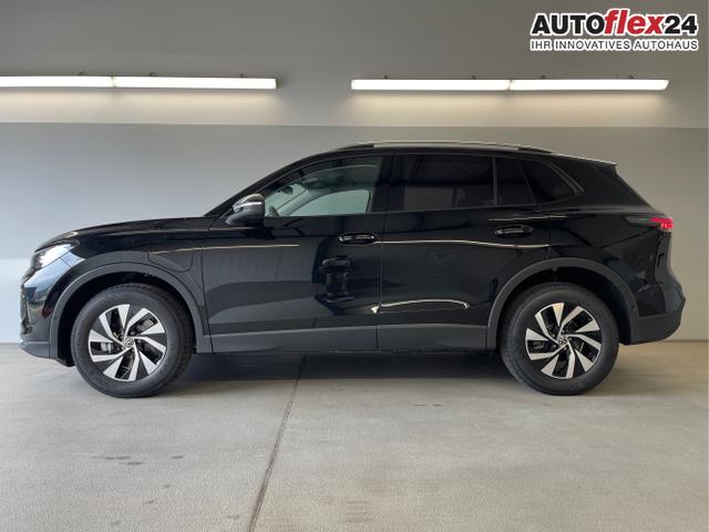 Volkswagen / Tiguan / Schwarz / / / 204PS DSG eHybrid IQ.Light+Navi