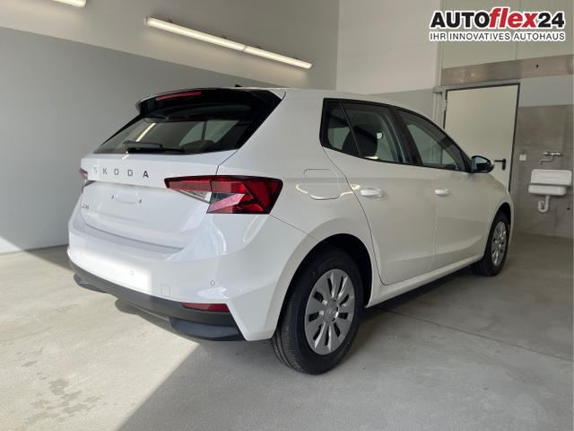 Skoda / Fabia / Weiß / / / 115PS Sitzheizung + App Connect