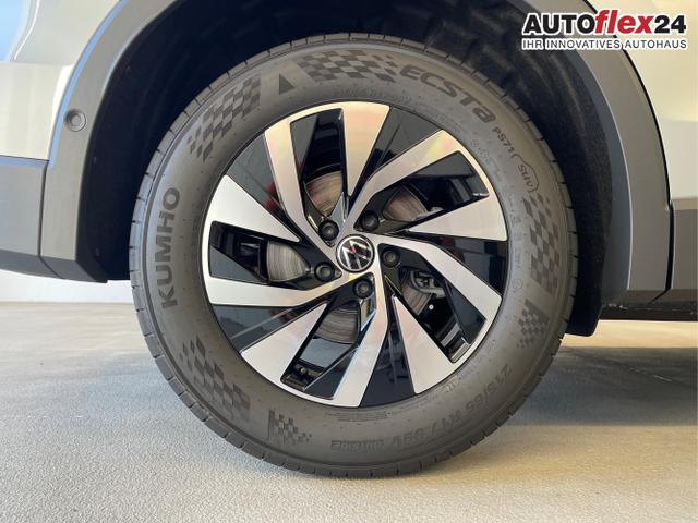 Volkswagen / Tiguan / Silber / / / 150PS DSG IQ.Light