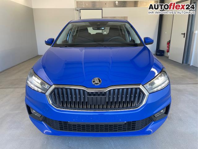 Skoda / Fabia / Blau / / / 115PS App Connect