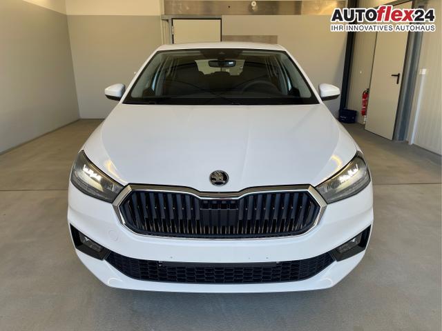 Skoda / Fabia / Weiß / / / 115PS App Connect