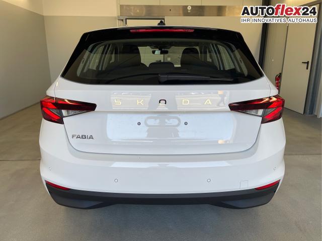 Skoda / Fabia / Weiß / / / 115PS App Connect