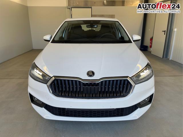 Skoda / Fabia / Weiß / / / 115PS App Connect