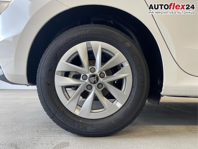 Skoda / Fabia / Wei&szlig; / / / 115PS DSG AHK+Kamera