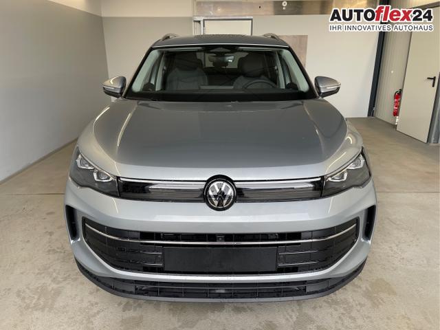 Volkswagen / Tiguan / Silber / / / eHybrid DSG 360°+Navi+Kessy+AHK