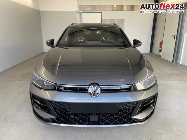 Volkswagen / Passat Variant / Grau / / / 265PS AHK+Pano+Harman Kardon