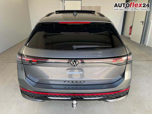Volkswagen / Passat Variant / Grau / / / 265PS AHK+Pano+Harman Kardon