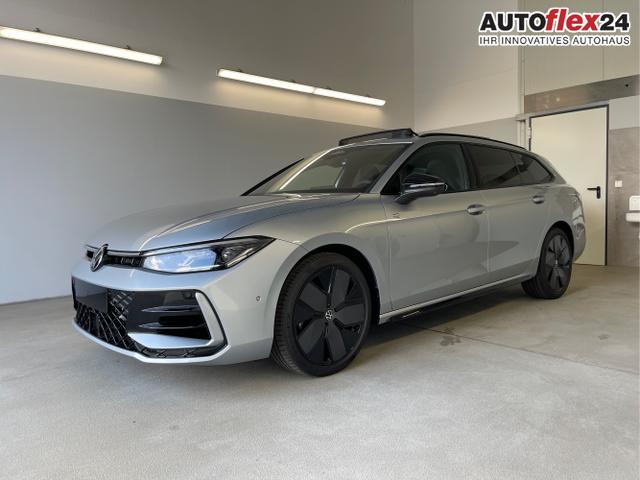 Vorlauffahrzeuge Volkswagen Passat Variant - R-Line 265PS 4M Stdhz Leder AHK DCC Pano Harman Alu19 IQ.Drive Black HUD
