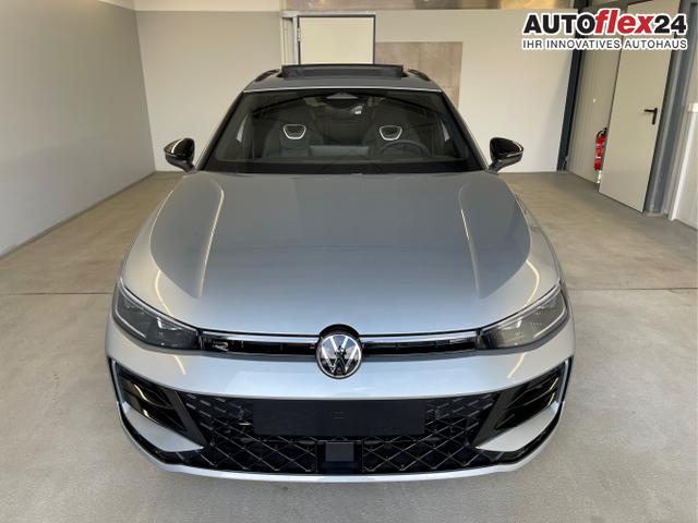 Volkswagen / Passat Variant / Silber / / / 265PS AHK+Pano+Harman Kardon