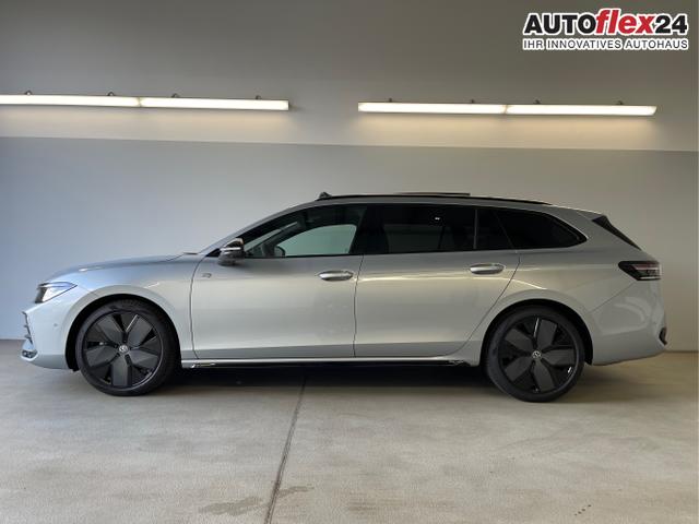 Volkswagen / Passat Variant / Silber / / / 265PS AHK+Pano+Harman Kardon