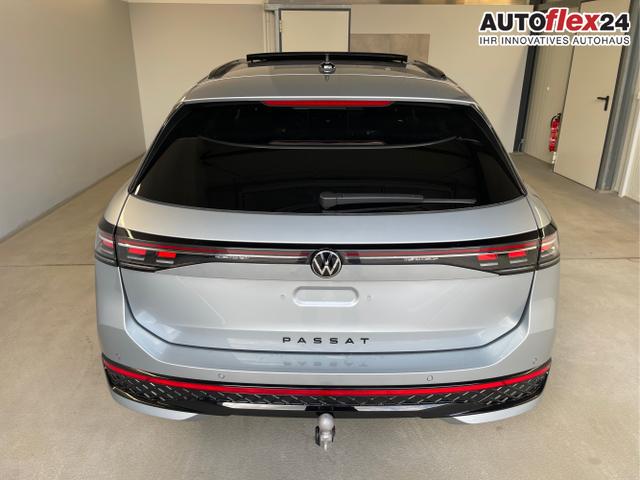 Volkswagen / Passat Variant / Silber / / / 265PS AHK+Pano+Harman Kardon