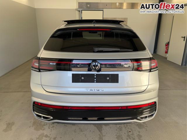Volkswagen / Taigo / Silber / / / 150PS DSG Pano+IQ.Light+Discover Pro