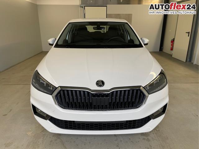 Skoda / Fabia / Weiß / / / 95PS Sitzheizung+4 Jahre Garantie