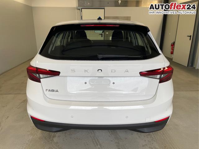 Skoda / Fabia / Weiß / / / 95PS Sitzheizung+4 Jahre Garantie