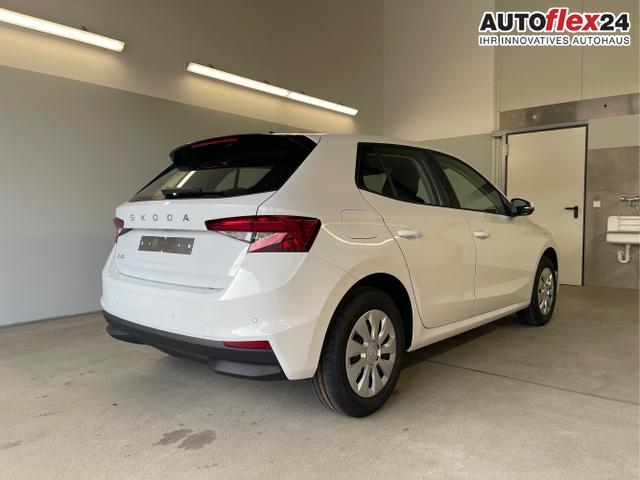 Skoda / Fabia / Weiß / / / 95PS Sitzheizung+App-Connect