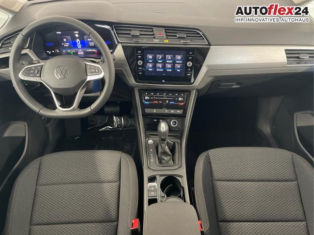 Volkswagen / Touran / Silber / / / 1.5 TSI DSG 7Sitz+AHK+IQ.Light+Kamera+Navi+eHeck+Keyless+Sitzheiz