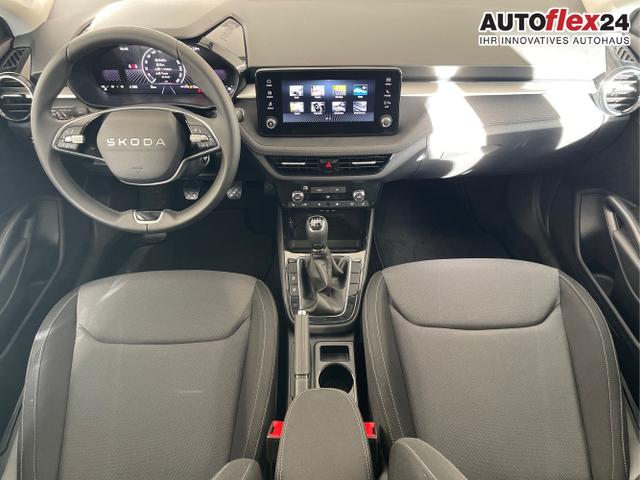 Skoda / Fabia / Wei&szlig; / / / 95PS Sitzheiz+Climatronic+SmartLink+LED+PDC+Touchscreen