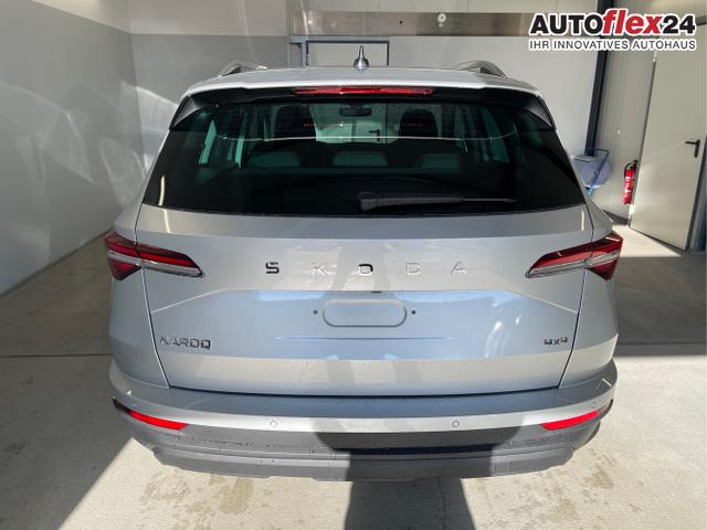 Skoda / Karoq / Silber / / / 150PS TDI DSG 4x4 AHK+Navi+ACC+Kamera+Sitzheiz+eHeck+GV5