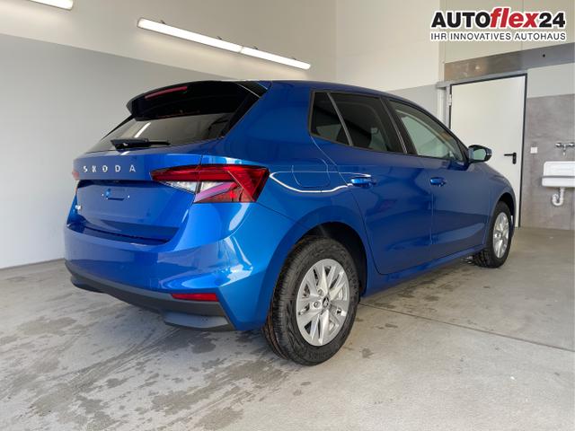 Skoda / Fabia / Blau / / / 115PS DSG Alu+AHK+Kessy+Kamera+GV5+Sitzheiz