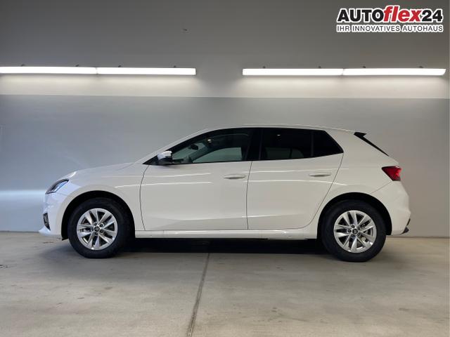 Skoda / Fabia / Weiß / / / 115PS AHK+Kessy+Kamera