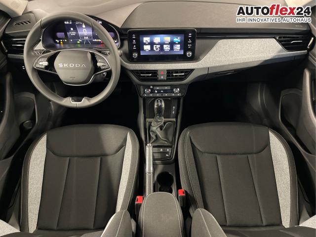 Skoda / KAMIQ / Grau / / / 115PS DSG Matrix+AHK+Kamera+PDC vor+hi+Kessy+Sitzheizung+GVL