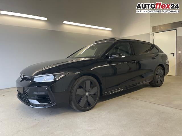 Vorlauffahrzeuge Volkswagen Passat Variant - R-Line 265PS 4M Stdhz Leder AHK DCC Pano Harman Alu19 IQ.Drive Black HUD